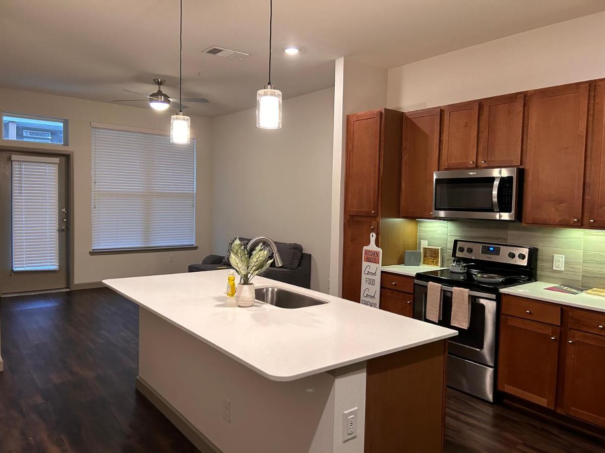 Downtown Houston Apartment Exterior photo